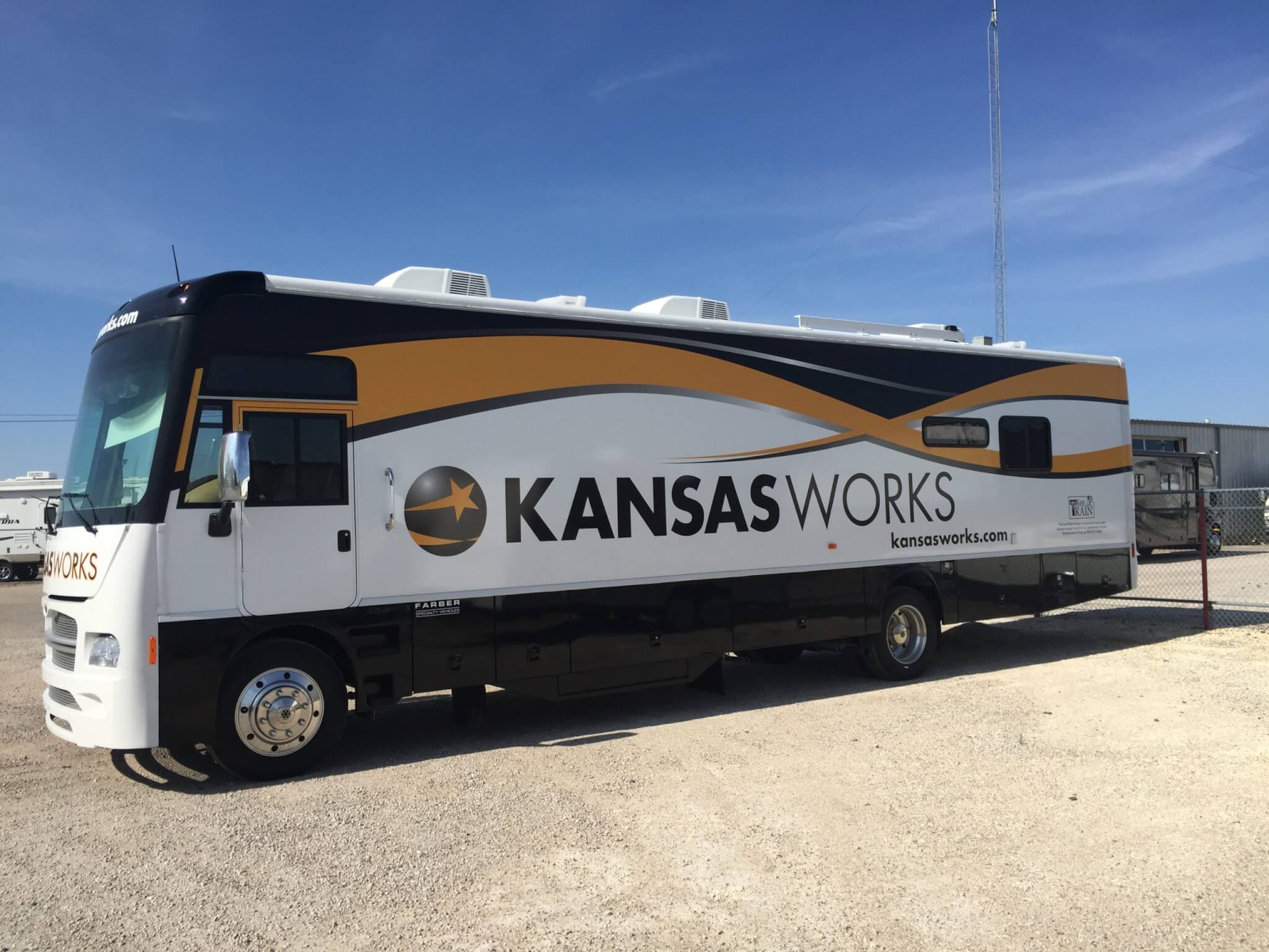 KANSASWORKS Mobile Workforce Center Available to Nebraska Workers Impacted by Floods